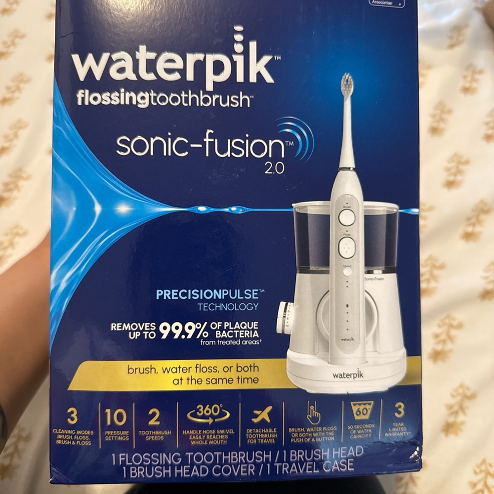 Waterpik Sonic-Fusion 2.0 Flossing Toothbrush - White